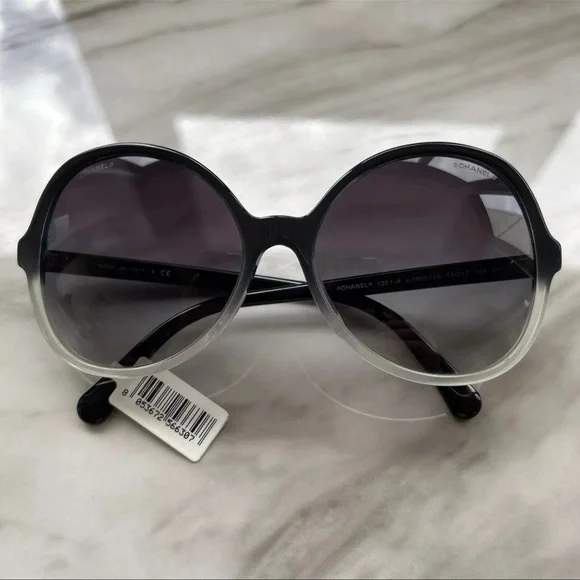 Authentic women’s CHANEL Sunglasses 5351 - Picture 5 of 5